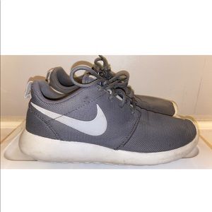 Nike Roshe Shoes